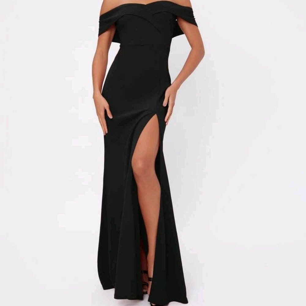 Off shoulder split thigh dress